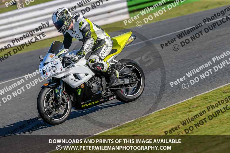 PJ Motorsport Photography 2018;enduro digital images;event digital images;eventdigitalimages;mallory park;mallory park photographs;mallory park trackday;mallory park trackday photographs;no limits trackdays;peter wileman photography;racing digital images;trackday digital images;trackday photos